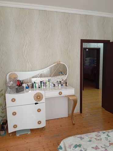 Həyət evləri və villaların satışı: Satılır. Təcili deyil. Diqqətlə oxuyun zəhmət olmasa.Ev kanal — 31