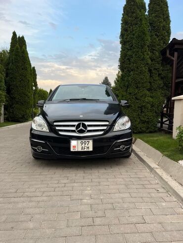 средний низкий: Mercedes-Benz B 170: 2008 г., 1.7 л, Автомат, Бензин, Хетчбек