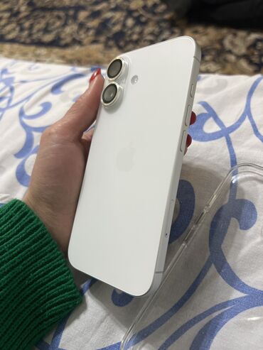 Apple iPhone: IPhone 16, Колдонулган, 256 ГБ, White Titanium, Каптама, Заряддоочу түзүлүш, Коргоочу айнек, 100 %