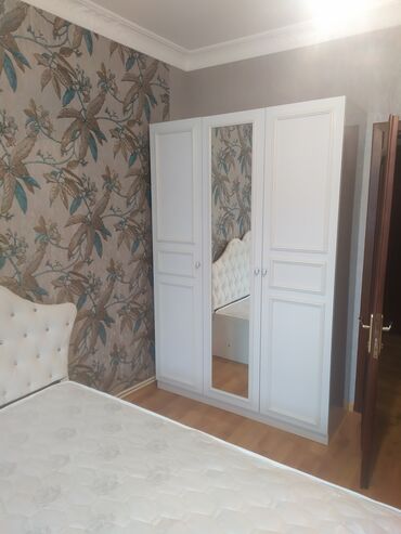 Sifarişlə dolablar: Düz dolab, Yataq otağı üçün, Paltar üçün, Açılan, Korpuslu — 20