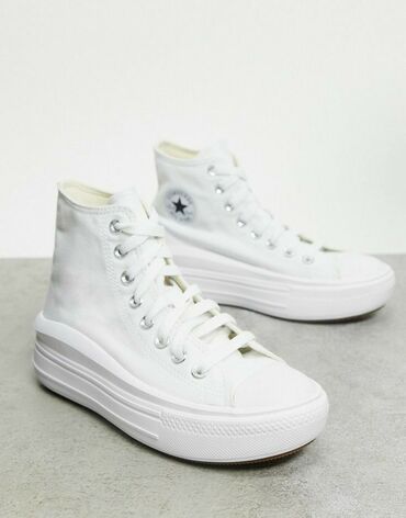 Women's Sneakers and athletic shoes: Converse белый на платформе Одевала 3-4 раза в идеальном состоянии — 11
