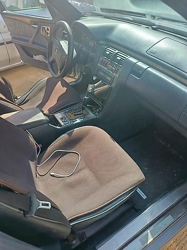 w210 e240: Mercedes-Benz E-Class: 2001 г., Автомат, Бензин, Седан — 3