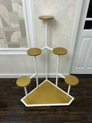 Rəflər, etajerkalar: Gül stendi подставка для цветов.Çiçək stendi və dekor. metal karkas — 14