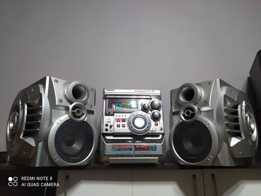 Динамики и музыкальные центры: Продаю недорого мощный SAMSUNG Twin Woofer музыкальный центр есть AUX