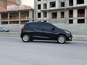Chevrolet: Chevrolet Spark: 2020 г., 1 л, Вариатор, Бензин, Хэтчбэк — 17