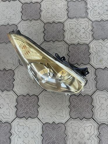 re sovio: Передняя правая фара Toyota 2005 г., Б/у, Оригинал, Япония — 2