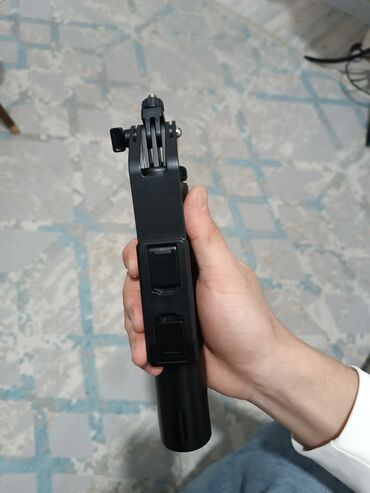 Другие аксессуары для мобильных телефонов: • Продается штатив для телефона и для камеры • Высота около полтара — 10