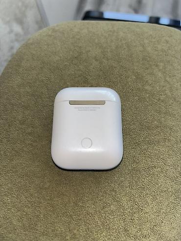 зарядный кейс: Apple AirPods (зарядный кейс с наушниками) - Оригинальные полностью — 2