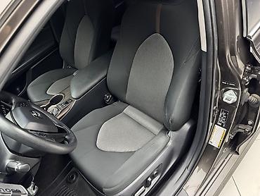 Toyota: Toyota Camry: 2020 г., 2.5 л, Автомат, Гибрид, Седан — 9