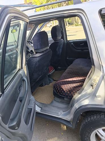 Honda CR-V: 2001 г., 2 л, Механика, Бензин, Кроссовер at lalafo.kg Honda CR-V: 2001 г., 2 л, Механика, Бензин, Кроссовер