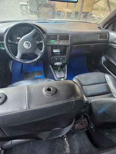 туфли на низком ходу: Volkswagen Golf: 2 л | 2002 г. Хэтчбэк