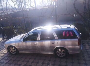 Opel: Opel Vectra: 2002 г., 1.6 л, Механика, Бензин, Универсал — 3