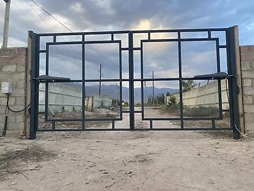 Откатные ворота: Откатные ворота из сэндвич‑панелей с автоматикой - Полотно — 72