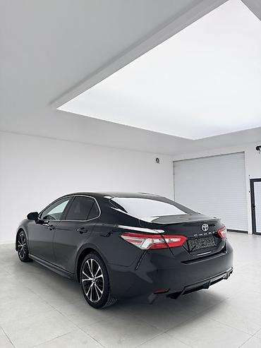 corolla 2018: Toyota Camry: 2018 г., 2.5 л, Автомат, Бензин, Седан — 5