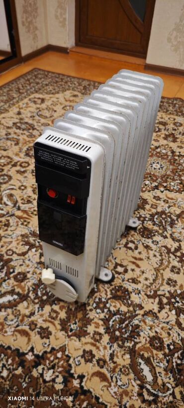 Elektrikli qızdırıcılar və radiatorlar: Qızdırıcı yağ radiatoru.11 seksiyalidir. Marka : OWAS ( Made in Italy