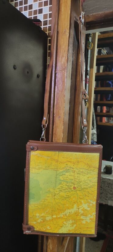 Другие книги и журналы: Планшет офицерский лётный штурманский для карт 
Советский 
2500 — 12