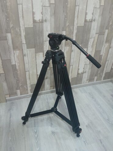 Digər foto və video aksesuarları: Professional PDX 508B Pro ştativi satılır tam yenidir istifadə