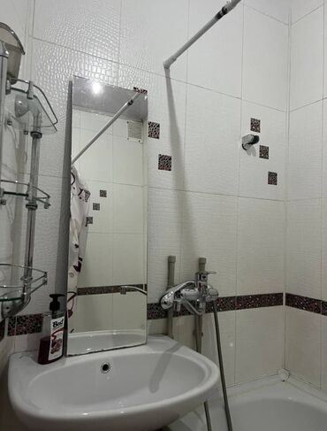 Офисы: 3 комнаты, 62 м², 105 серия, 5 этаж, Косметический ремонт