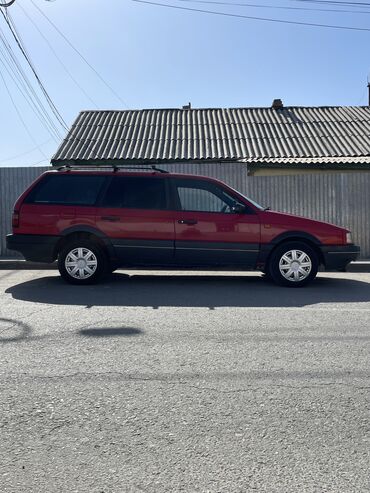 Volkswagen: Volkswagen Passat: 1991 г., 1.8 л, Механика, Бензин, Универсал