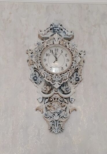 dekor saatlar: Divar saatları, Mexaniki, Saniyə əqrəbi
