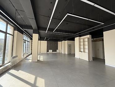 сдаётся места: Hangar for rent 323 м², С отдельным сан узлом, С системой безопасности, С юридическим адресом, Долгосрочно, Собственник — 1
