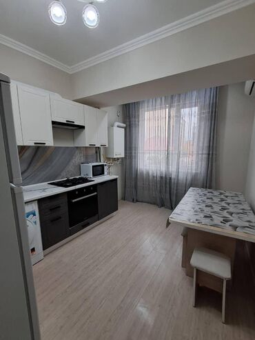 продаю 2х ком кв бишкеке без ремонта токтогул ткрусбекова: 2 комнаты, 69 м², Элитка, 2 этаж, Евроремонт