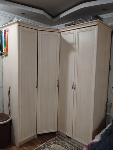 кресло кровать новый: Уктоочу бөлмө гарнитуру, Колдонулган, Эки кишилик керебет, Шкаф, Комод, Өзү алып кетүү, түсү - Саргыч боз