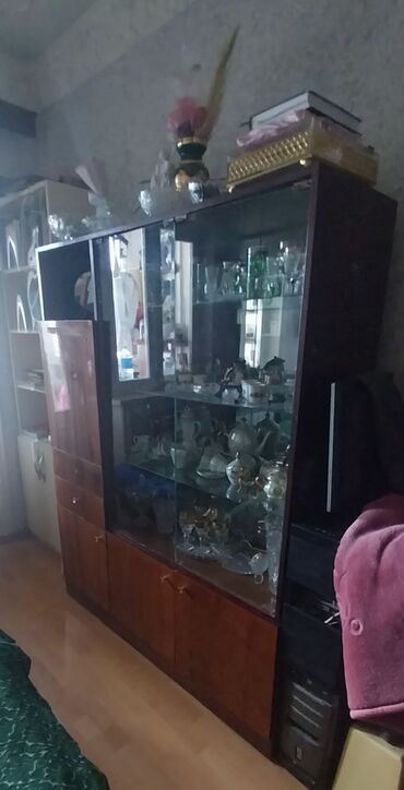 бочки пластиковые 200 литров: İşlənmiş, Açılan, 6 qapı Düz dolab, Servant, Rusiya