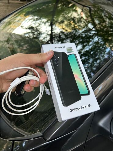 samsung z flip 1: Samsung Z Flip, rəng - Qara