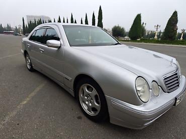 range rover az: Mercedes-Benz E-Class (W210), sedan, gümüş rəng. - Kuzov: 4 qapı — 4
