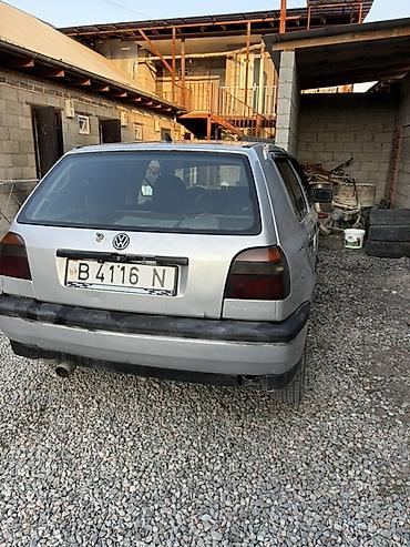 Volkswagen: Volkswagen Golf: 1992 г., 1.8 л, Механика, Бензин, Хэтчбэк — 3