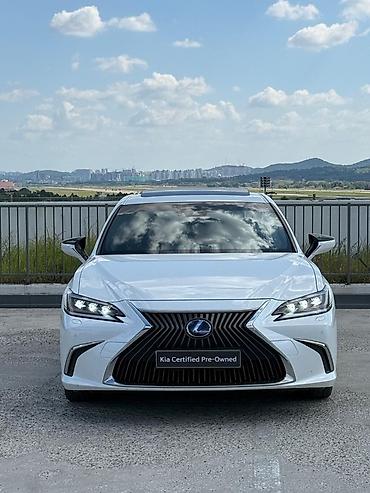 lexus es бампер: Lexus ES: 2021 г., Гибрид, Седан — 1
