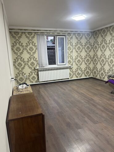 дом ошский рынок: Дом, 70 м², 4 комнаты, Собственник, Евроремонт