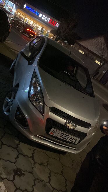 авто в аренду с последующим выкупом бишкек: Chevrolet Spark: 2015 г., 1.2 л, Автоматтык, Бензин, Хетчбек