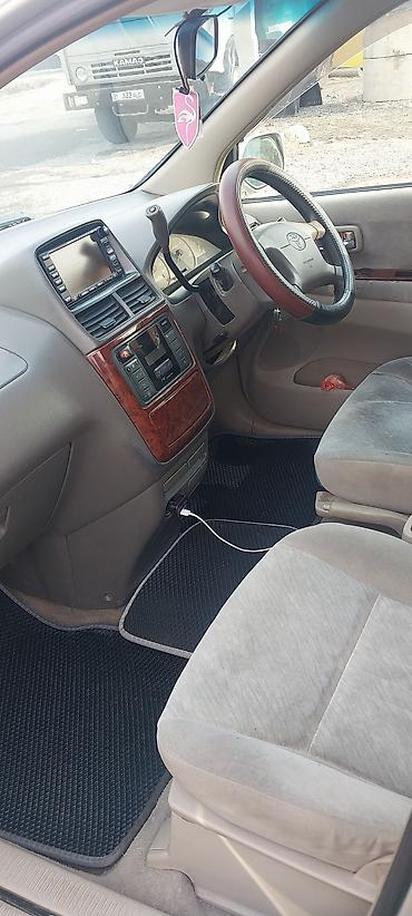 Toyota: Toyota Gaia: 2001 г., 2 л, Автомат, Бензин, Минивэн — 7