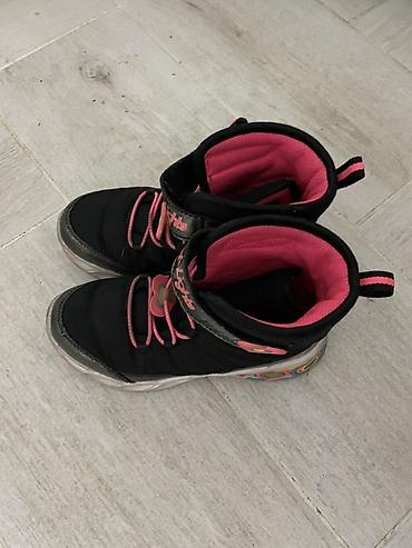 dobre farmerke: Dečje zimske patike/čizme Skechers Heart Lights - Model: Skechers — 3