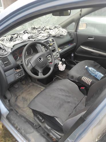 Унаа сатуу: Honda Stream: 2003 г., 2 л, Кол менен иштөөчү, Бензин, Хетчбек — 8