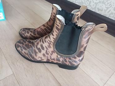 Ботинки и ботильоны: Женская обувь — два варианта. 1) Черные демисезонные полусапоги на — 5