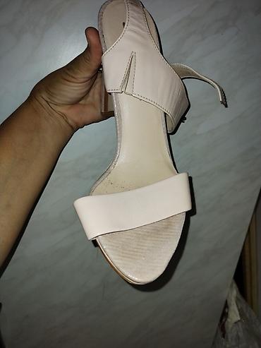 Sandale: Ženske sandale na štiklu, bež/boja kože. - Model: otvoreni prsti — 4