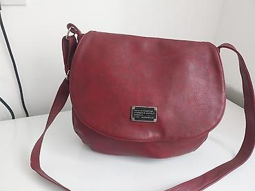 Nova tašna – bordo crossbody Dimenzije 38x31cm - Materijal: mekana