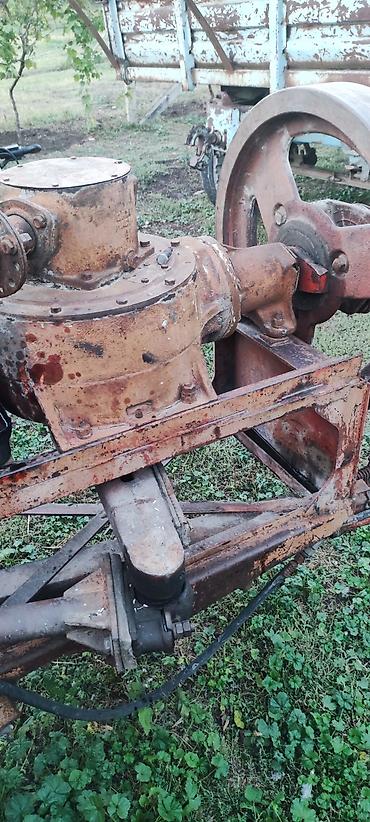 traktor frezi: Kənd təsərrüfatı üçün qoşqu tipli yem toplayan/saçaqlı yığan aparat — 1