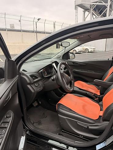 Chevrolet: Chevrolet Spark: 2019 г., 1 л, Вариатор, Бензин, Хэтчбэк — 7