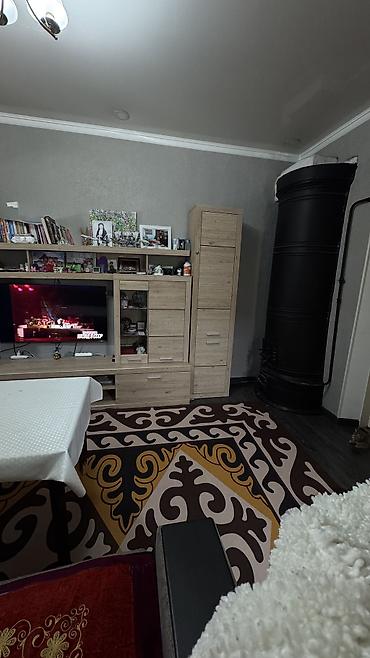 Продажа полдома: Продаётся полдома!! 📍 г. Бишкек, район Азия Молл Продаётся полдома — 9