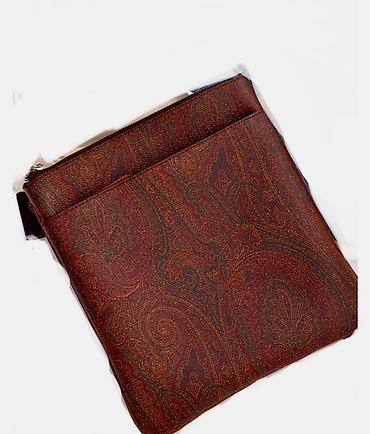 сумка арзан: ETRO барсетка
СОСТОЯНИЕ 10/10 новая
Вместительная большая барсетка — 3