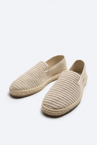zara мужские: Продается летняя обувь Zara. Недавно заказал, но не подошел размер