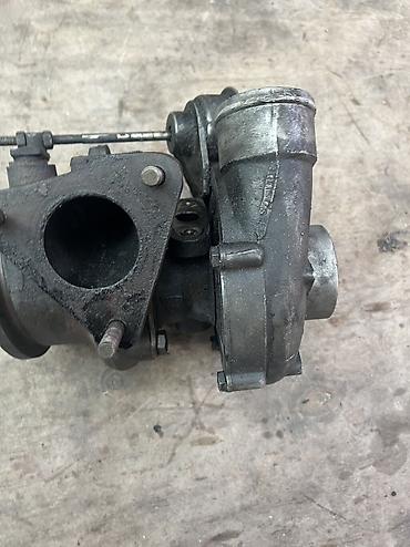 turbo mersedes: 606 3 turbodizelin turbosu. İşlək deyil yığılmalıdır — 1