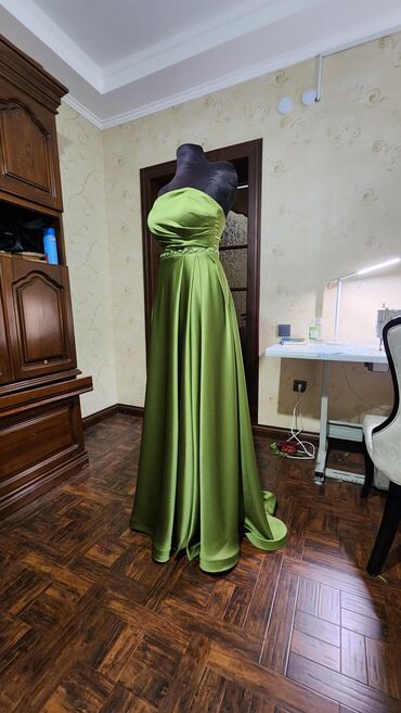турецкие вечерние платья больших размеров: Вечернее платье, Длинная модель, Атлас, Без рукавов, S (EU 36)