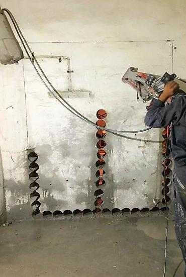 Beton işləri: Beton kəsmə desmə işləri 
Beton kesen beton kesimi deşimi — 9