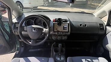 Унаа: Honda Jazz: 2004 г., 1.4 л, Бензин, Хетчбек — 6