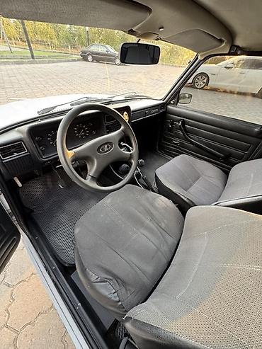 lada 2105: ВАЗ (ЛАДА) 2107: 2008 г., 1.6 л, Механика, Бензин, Седан — 8
